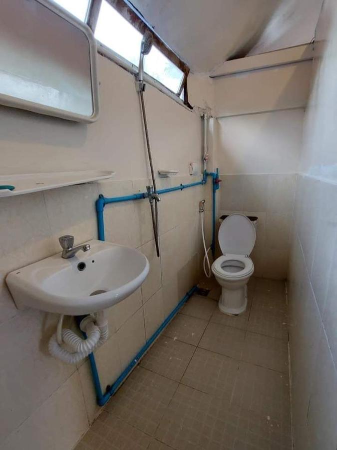 Xl Guest House & Restaurant Sihanoukville Ngoại thất bức ảnh